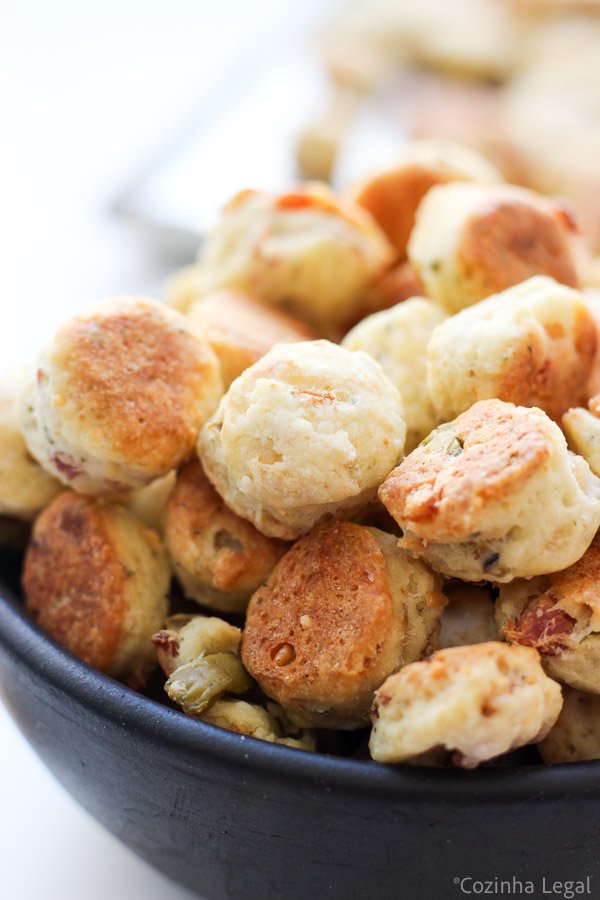 These crispy, savory homemade biscuits are packed with smoky bacon, salty parmesan, and briny olives. One bowl, no mixer, and on the table in under 30 minutes.